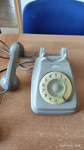 Telefono fisso vintage - vintage, a
